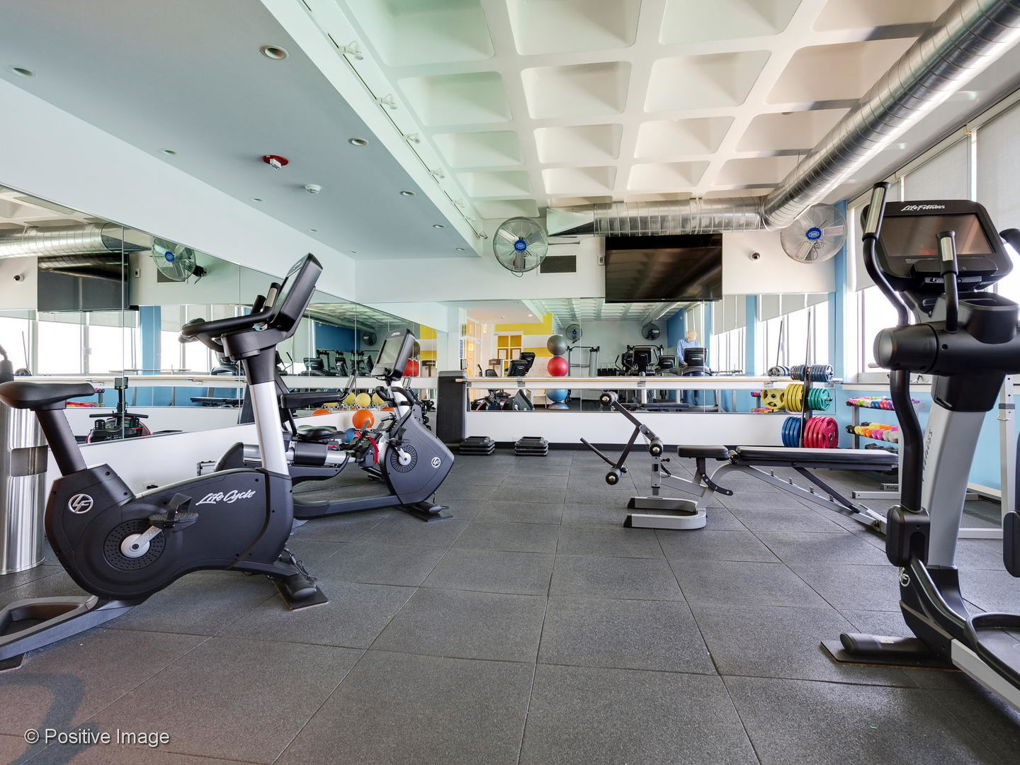 1300 N Lake Shore Drive 30d Property Photo 23