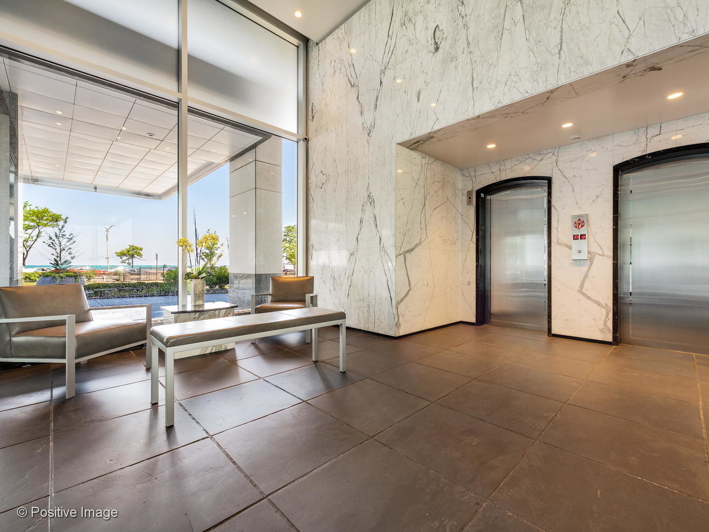 1300 N Lake Shore Drive 30d Property Photo 25