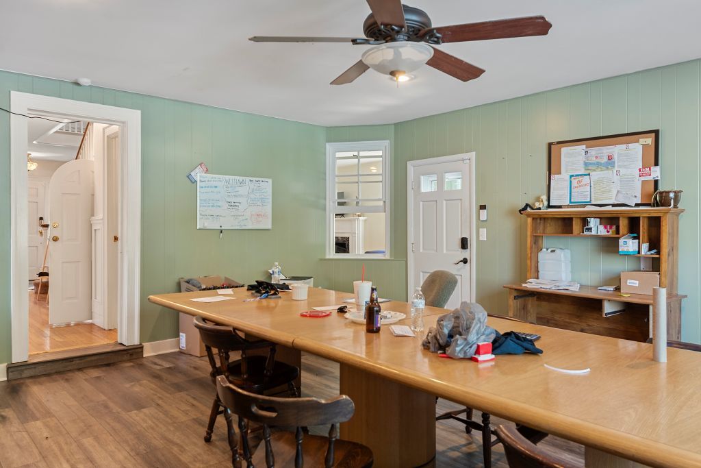 417 S Westlawn Avenue Property Photo 9