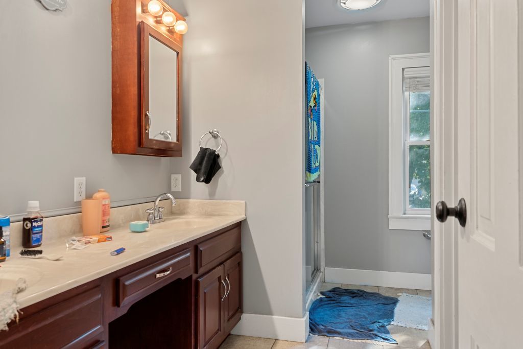 417 S Westlawn Avenue Property Photo 18