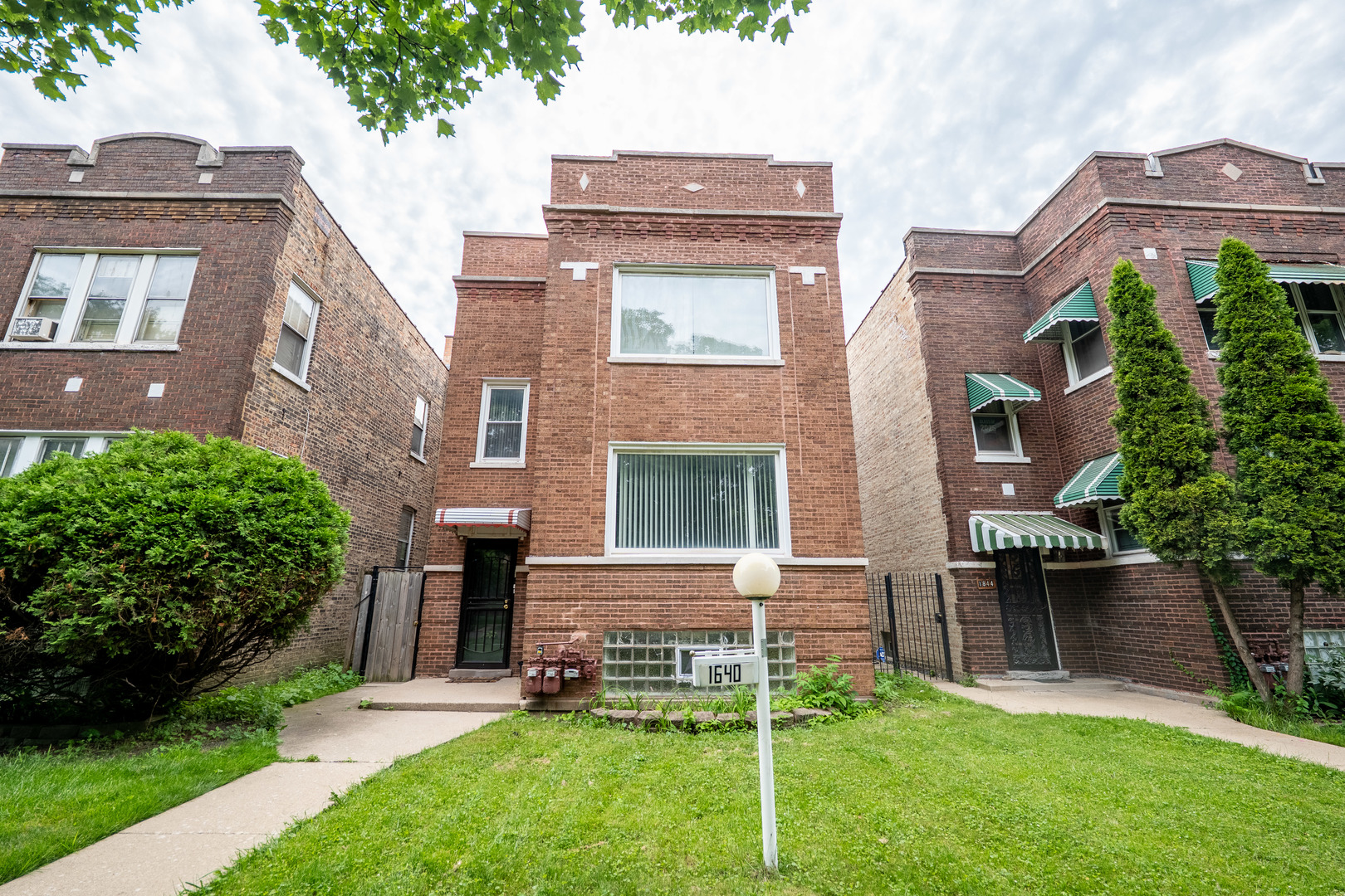 1640 N Linder Avenue 2 Property Photo 1