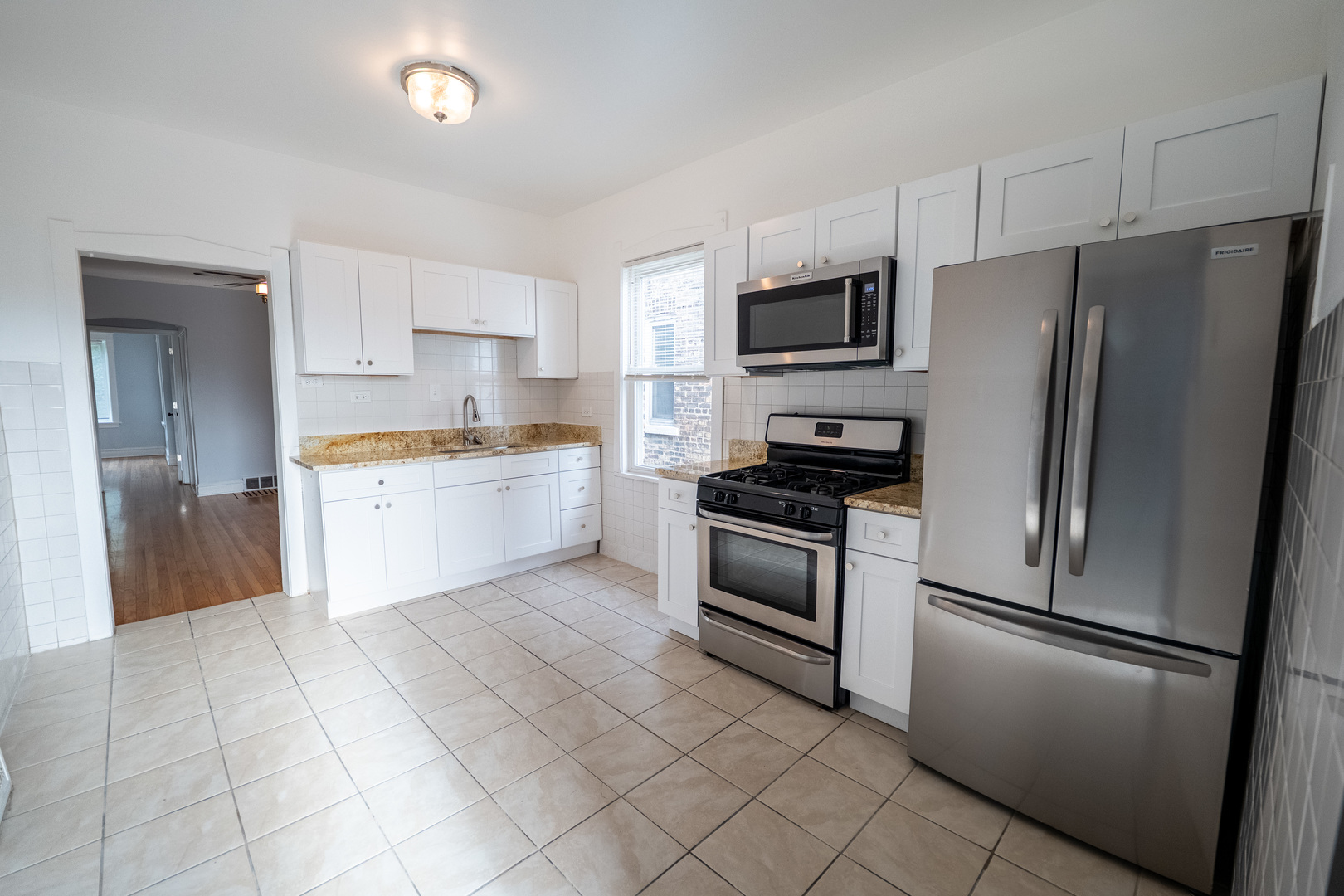 1640 N Linder Avenue 2 Property Photo 2