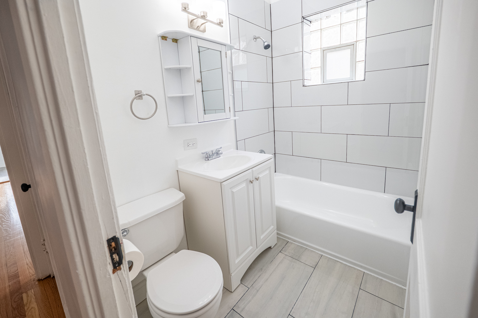 1640 N Linder Avenue 2 Property Photo 12