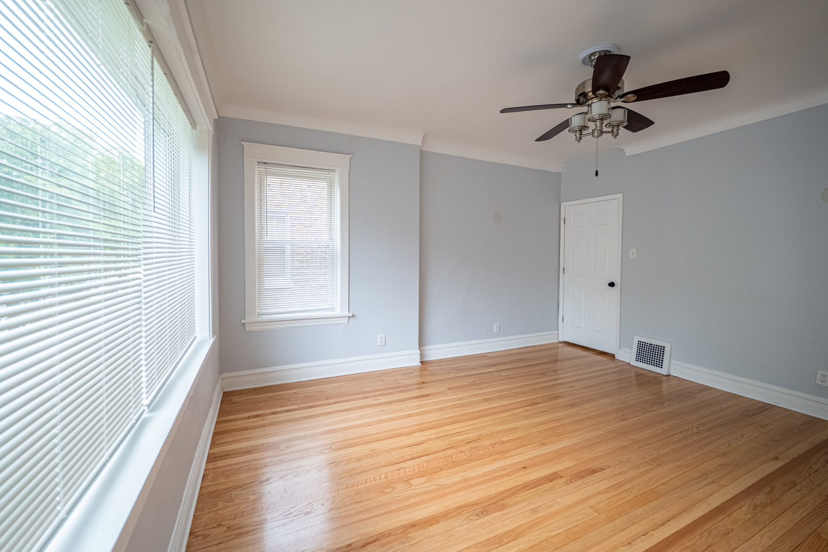 1640 N Linder Avenue 2 Property Photo 18