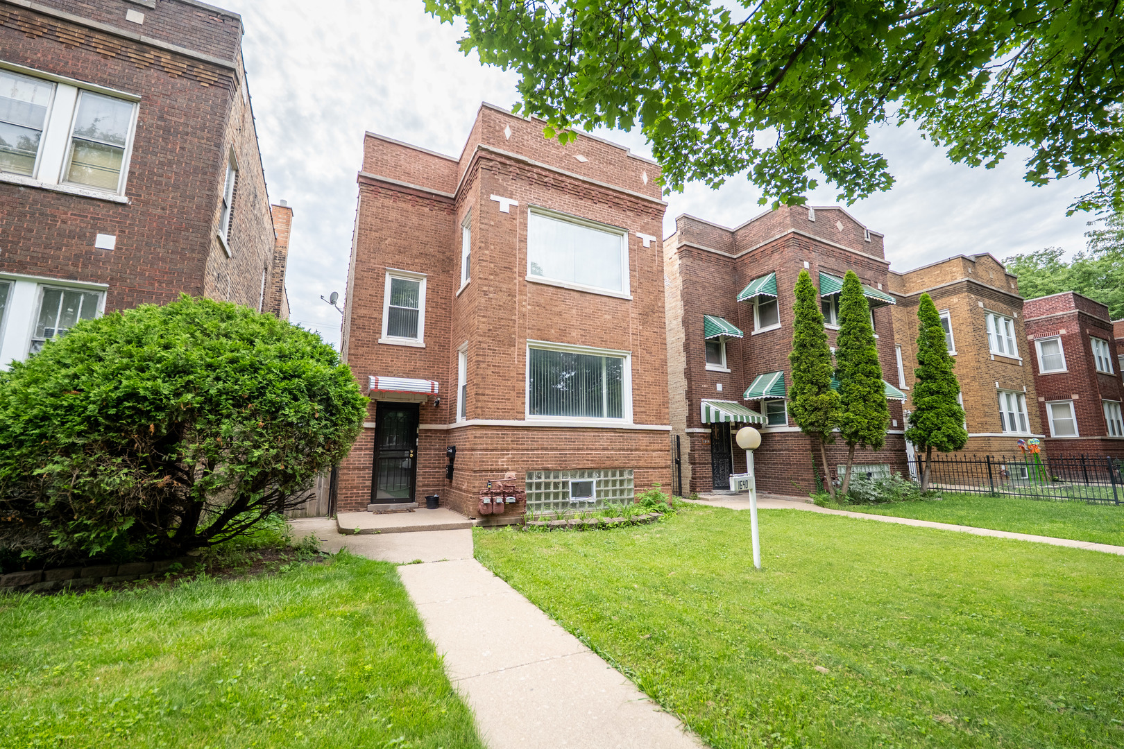 1640 N Linder Avenue 2 Property Photo 28
