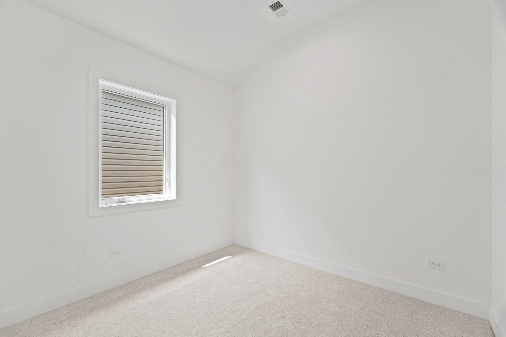 1535 Scoville Avenue Property Photo 16