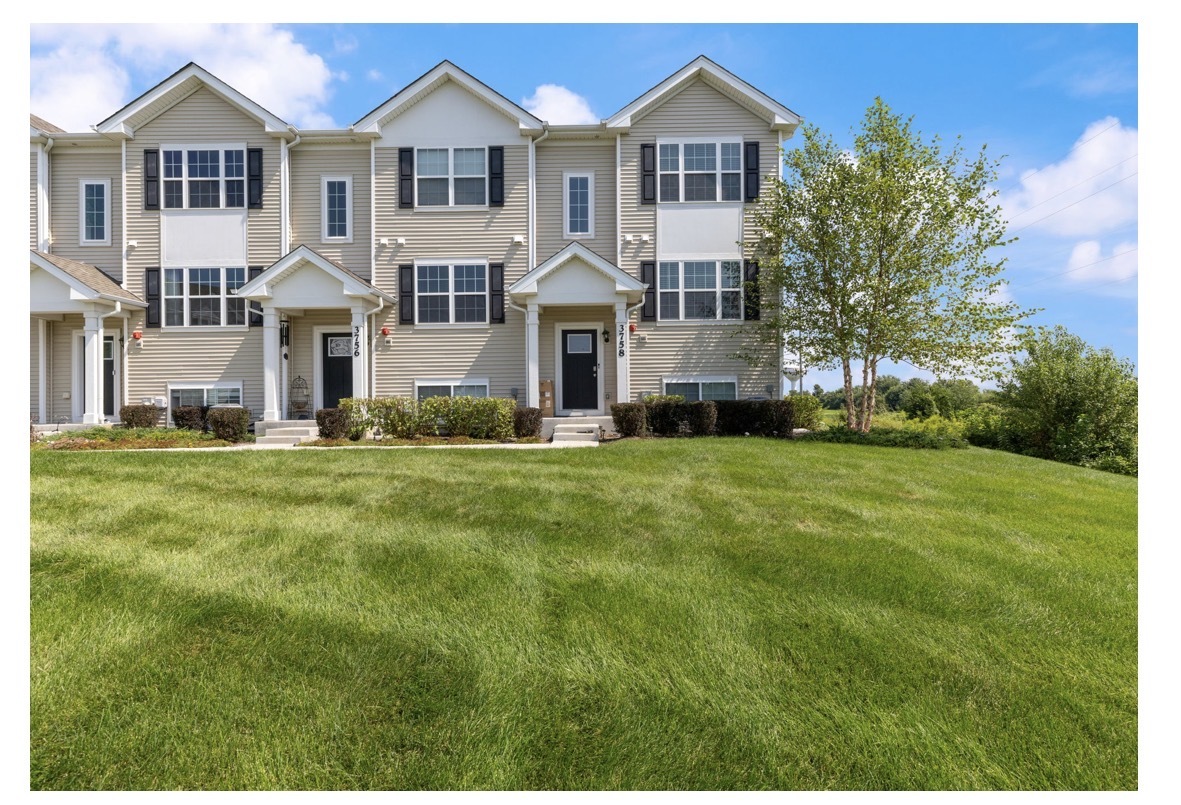 3758 Bissel Drive Property Photo 1