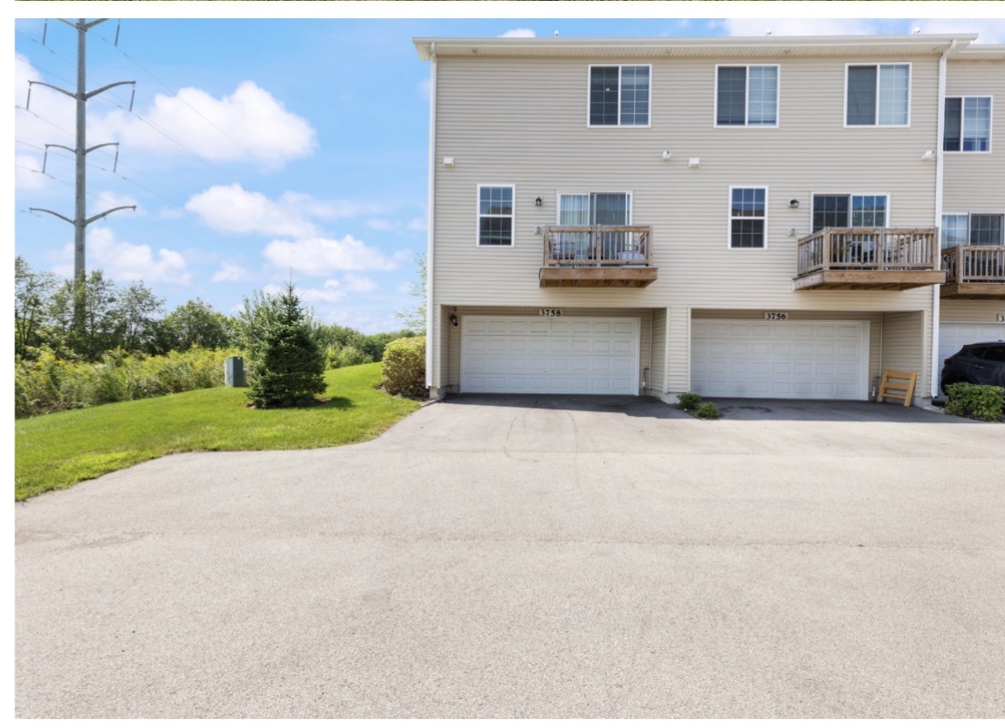 3758 Bissel Drive Property Photo 2