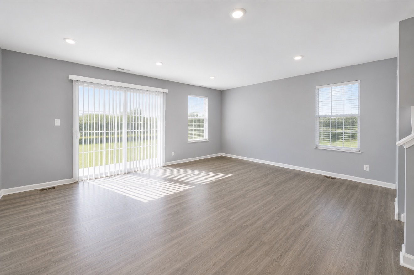 3758 Bissel Drive Property Photo 6