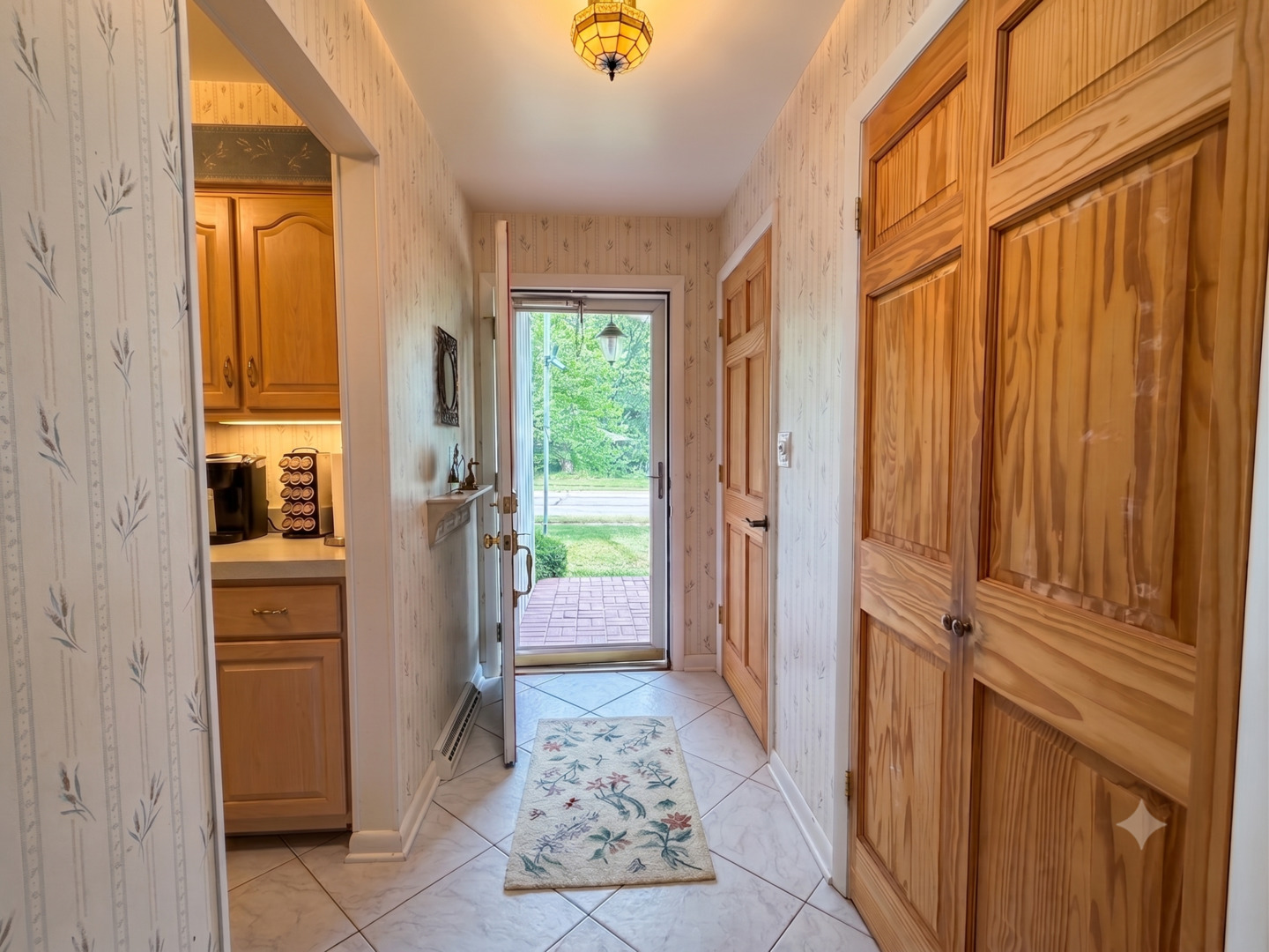 136 E Kimball Avenue Property Photo 14