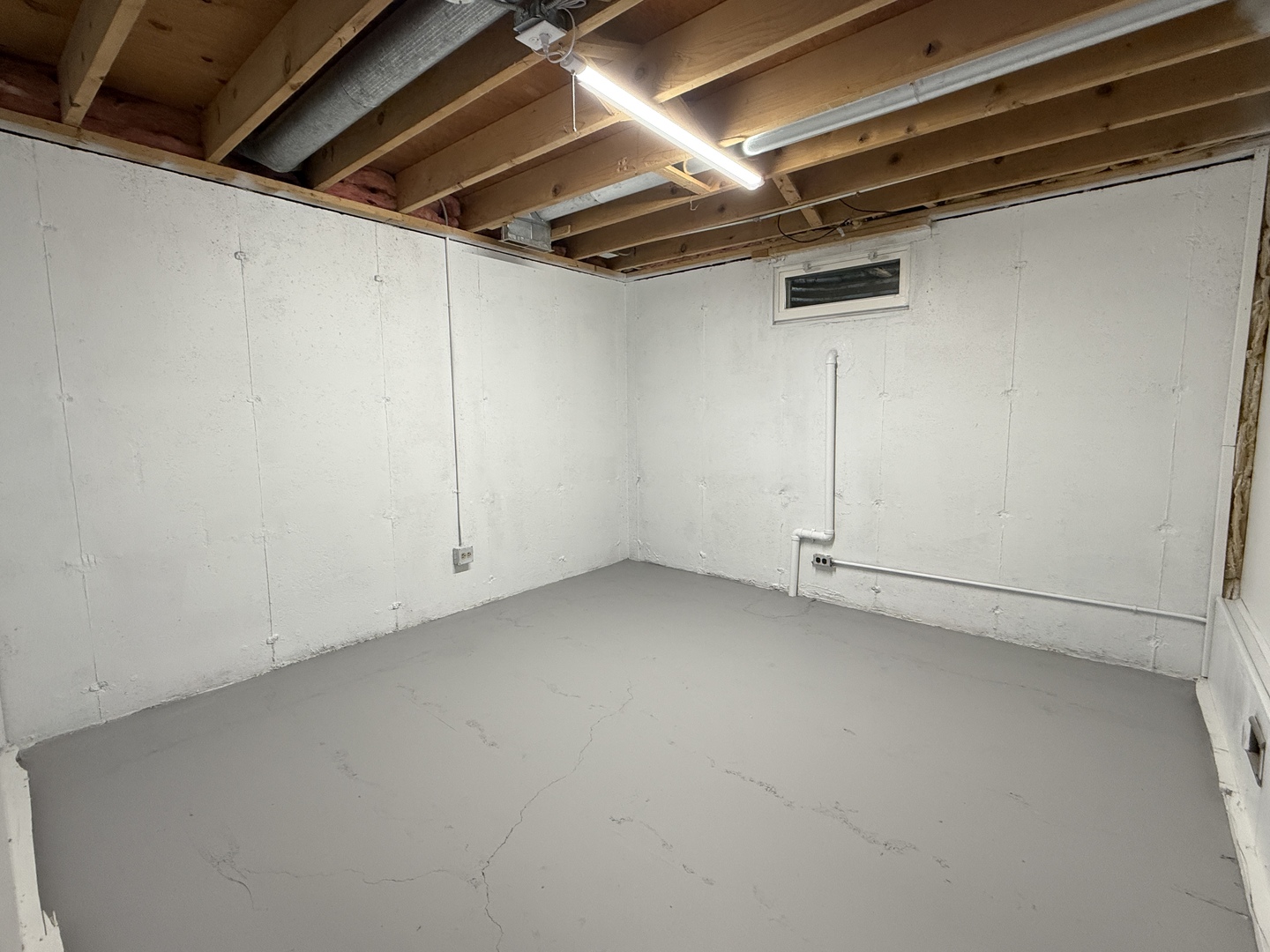 136 E Kimball Avenue Property Photo 16
