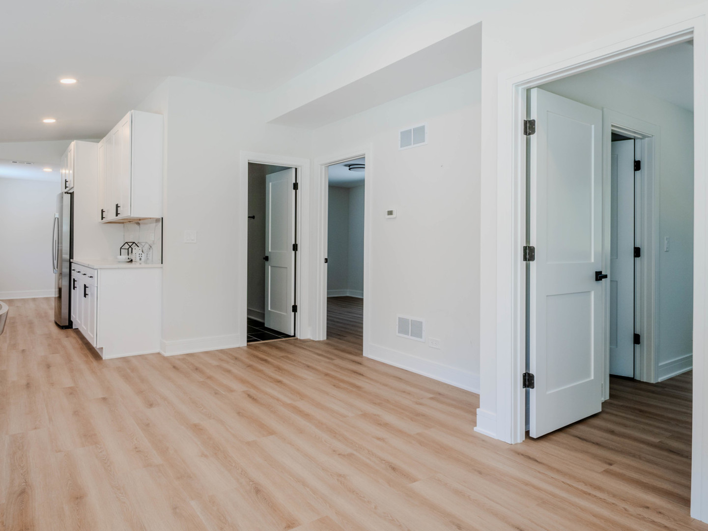 1823 E Park Place Property Photo 6