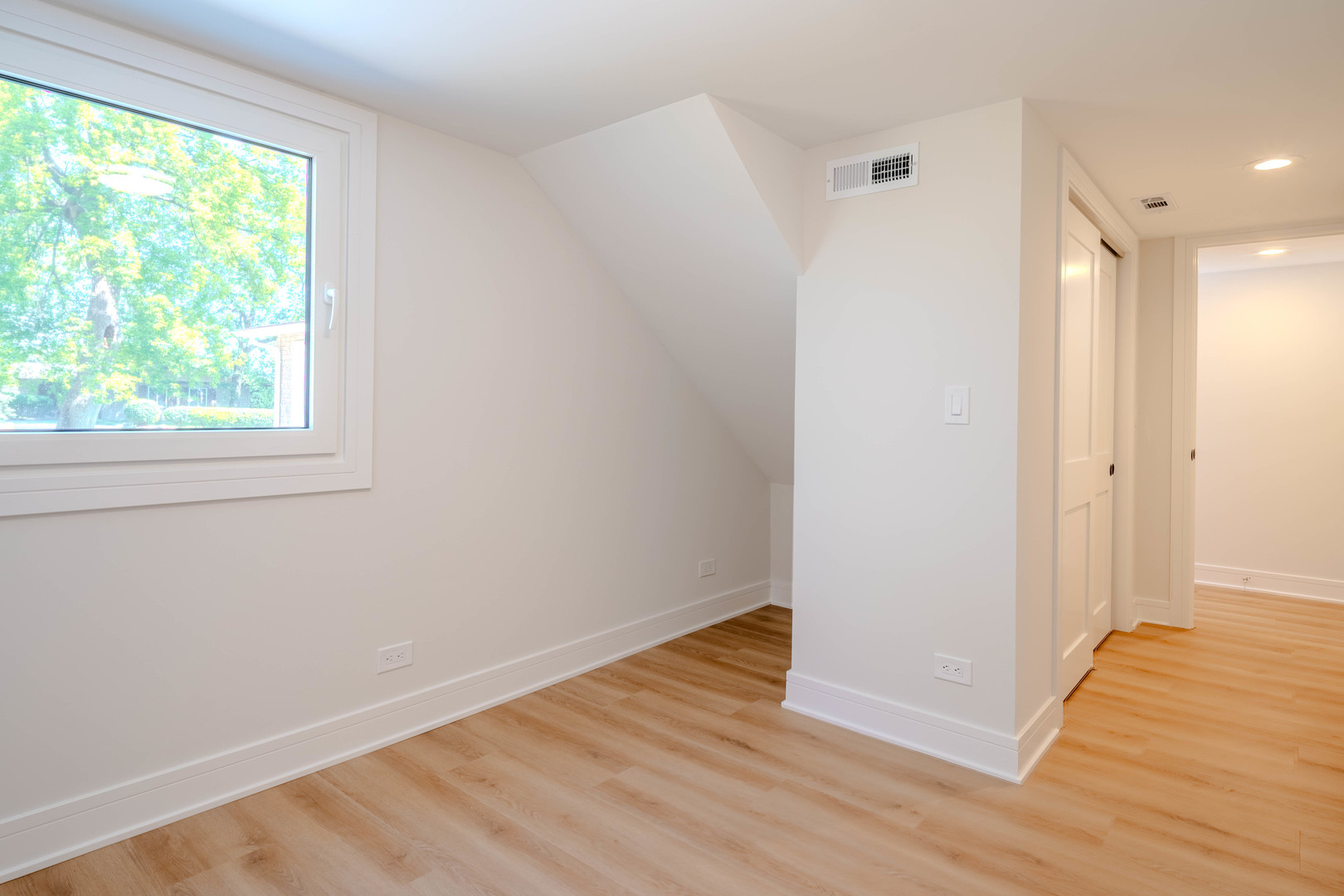 1823 E Park Place Property Photo 10