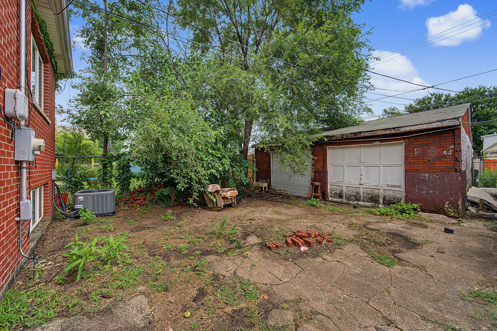 13439 S Brandon Avenue Property Photo 23