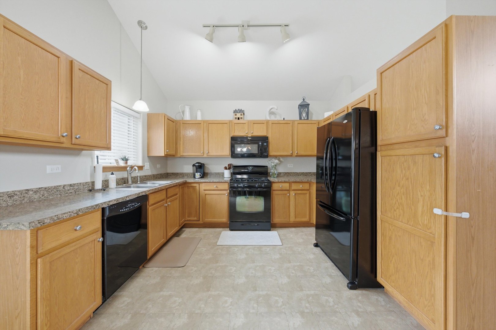 26008 S White Oak Trail Property Photo 11