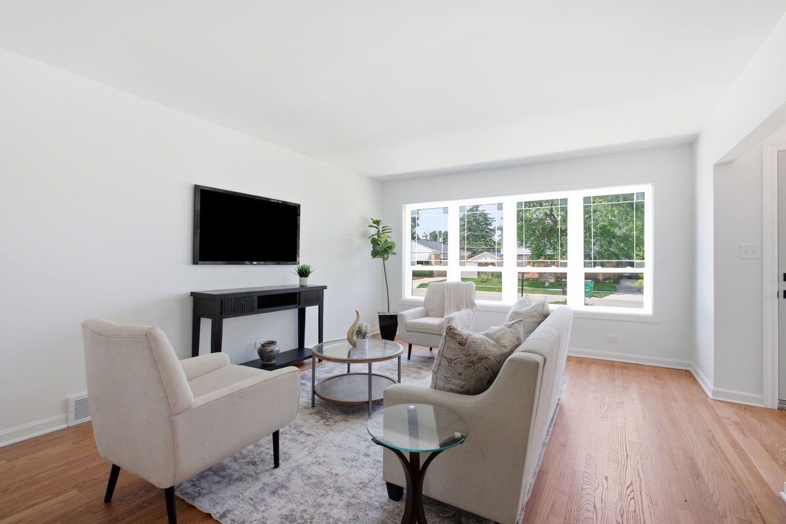 11157 Shaw Street Property Photo 6