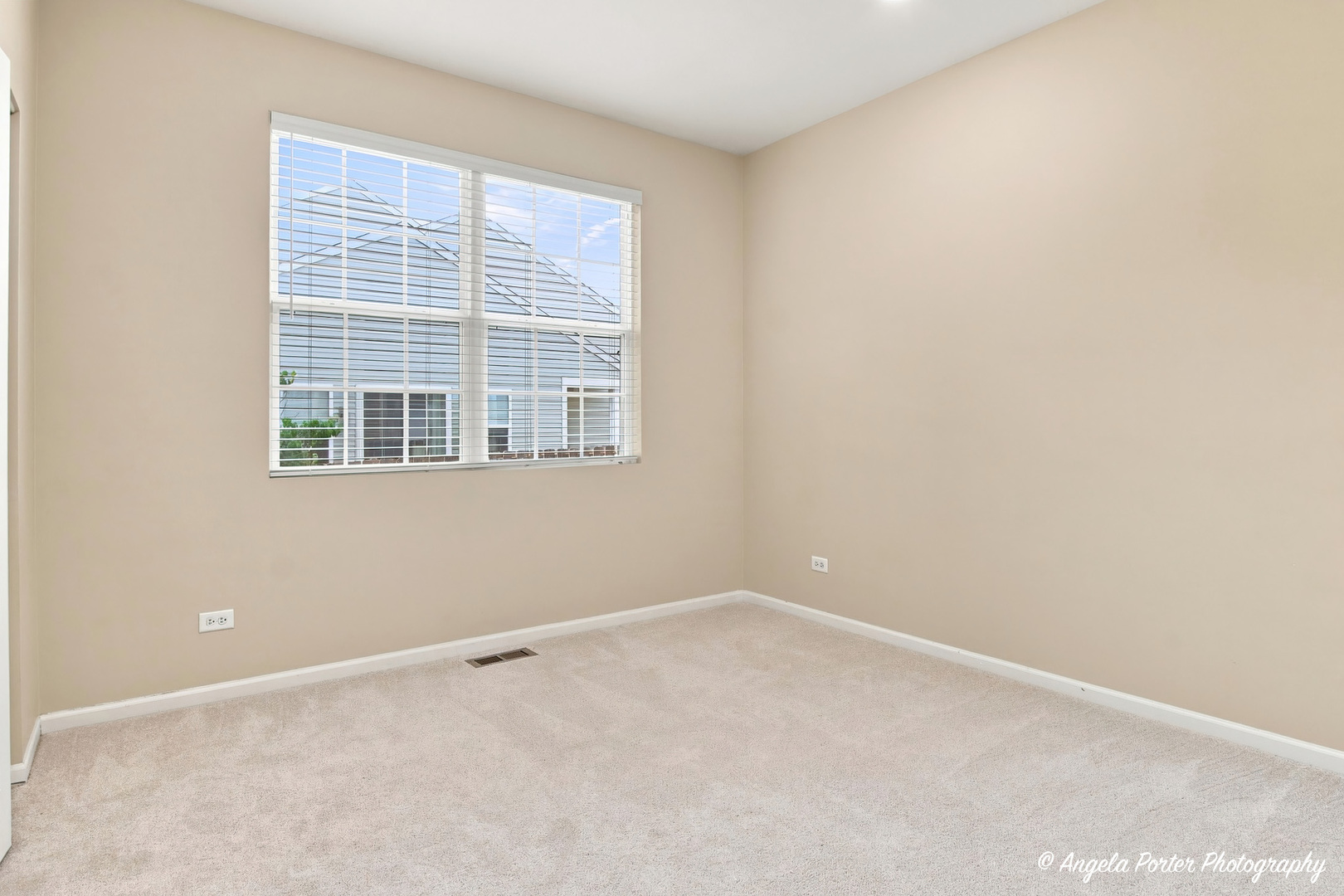 3211 Kendall Crossing Property Photo 16