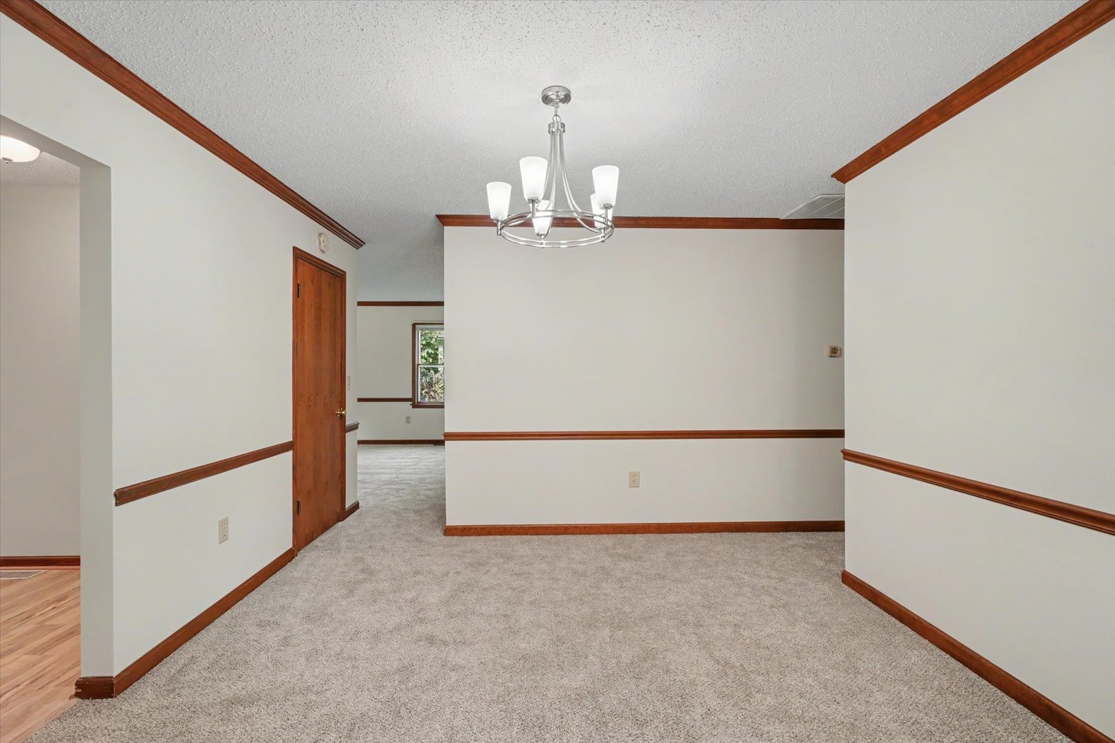 2618 W John Street Property Photo 17