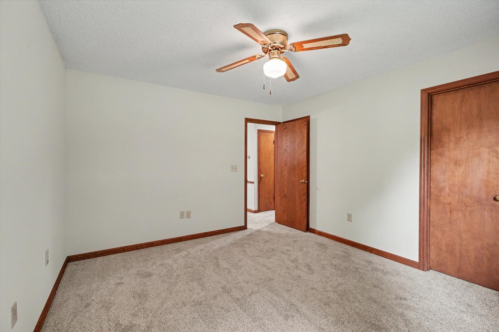 2618 W John Street Property Photo 26
