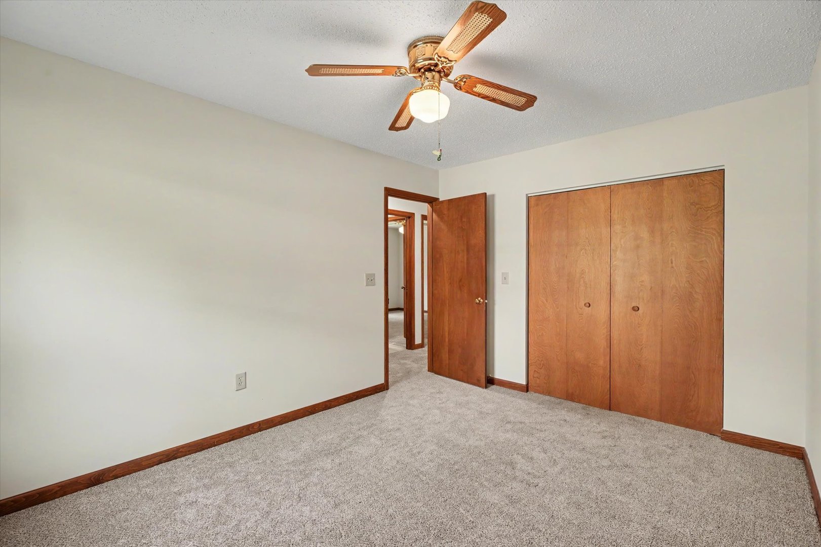 2618 W John Street Property Photo 29