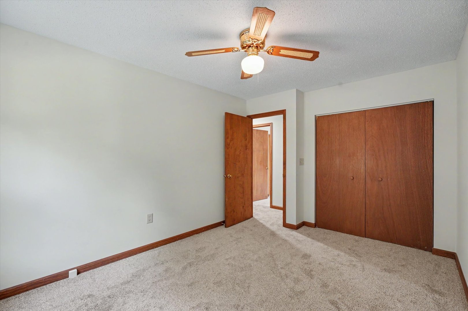2618 W John Street Property Photo 31