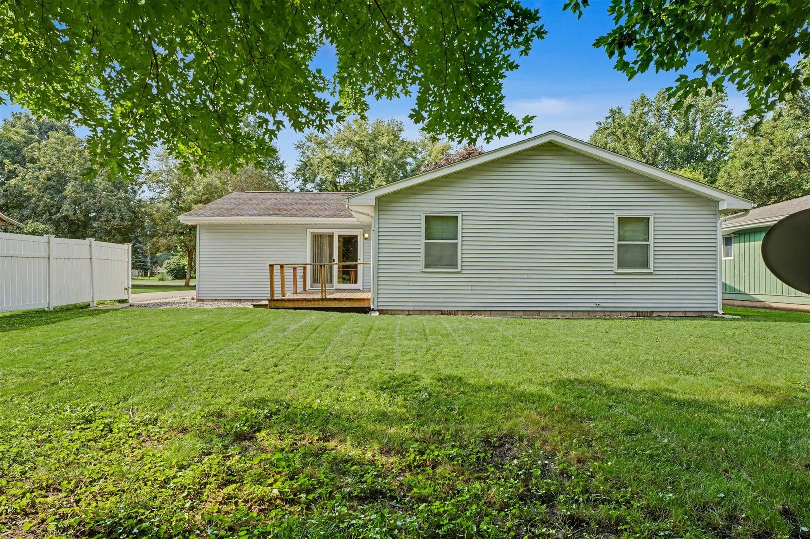 2618 W John Street Property Photo 33