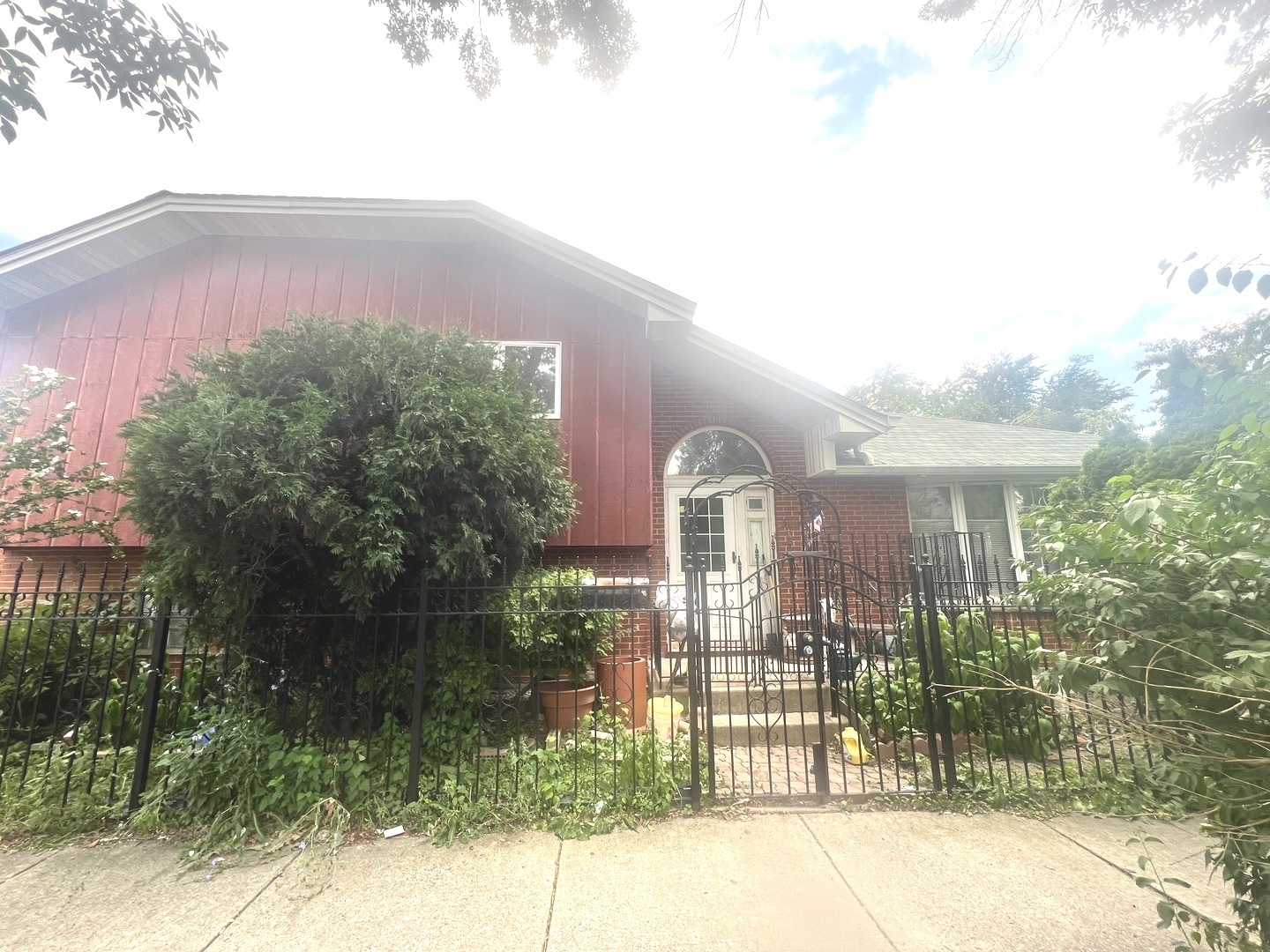 3000 W 38th Street Property Photo 2