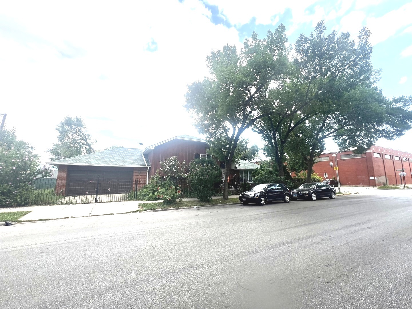 3000 W 38th Street Property Photo 8