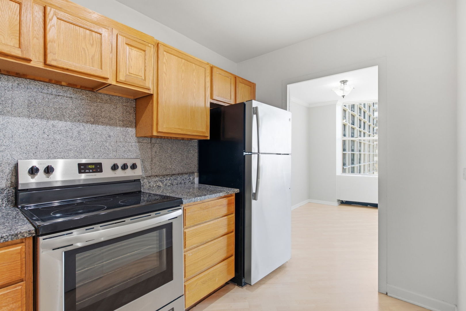 5757 N Sheridan Road 19d Property Photo 6