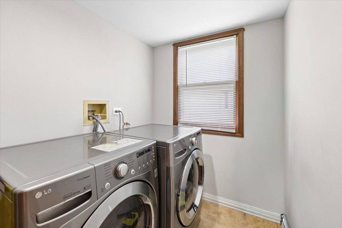 140 N Fiore Parkway Property Photo 10
