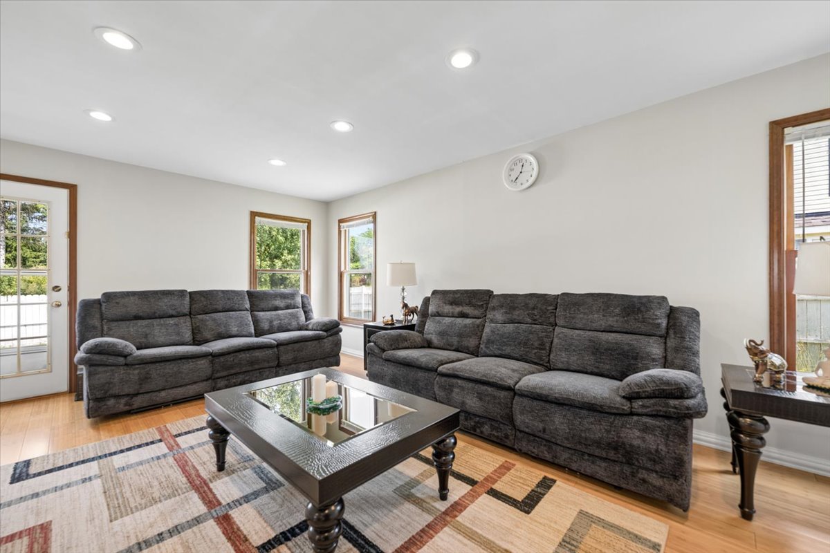 140 N Fiore Parkway Property Photo 11