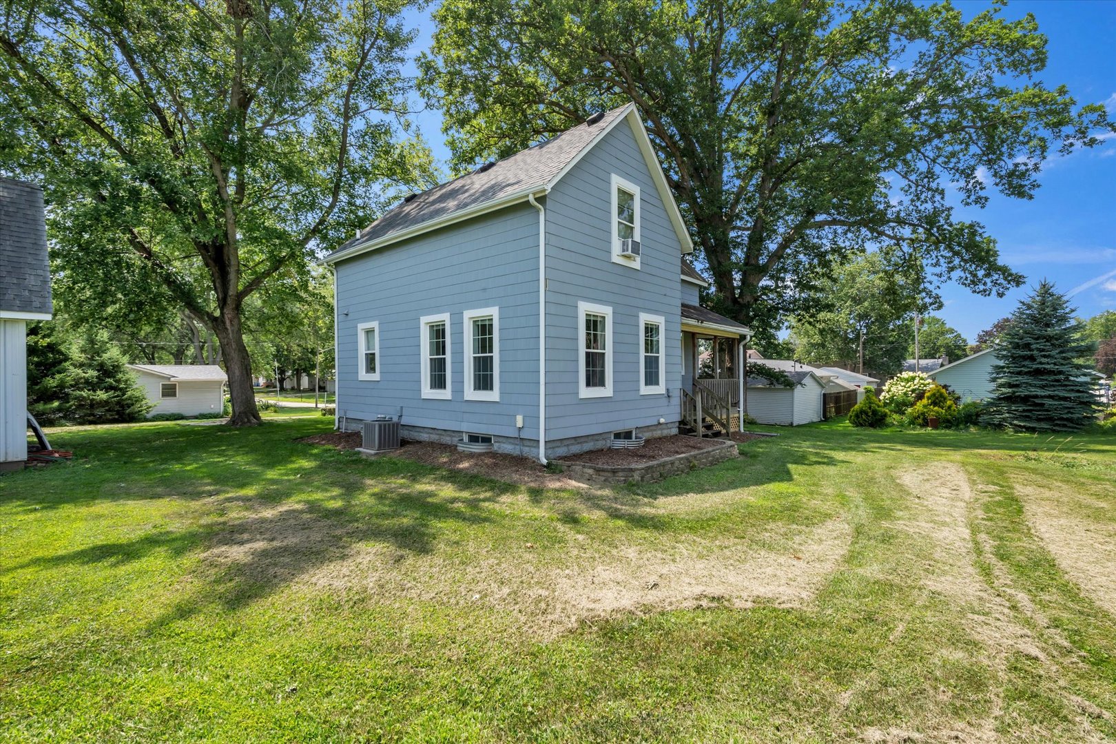 513 12th Street Property Photo 3