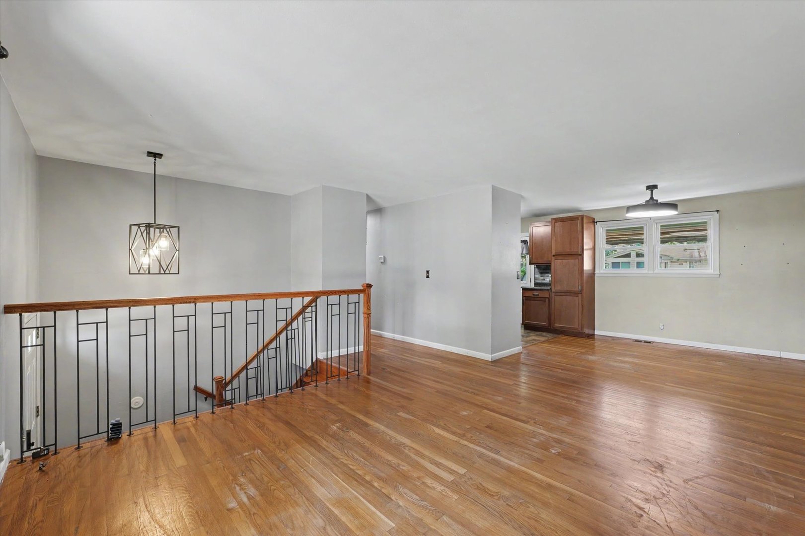 1524 Gates Drive Property Photo 7