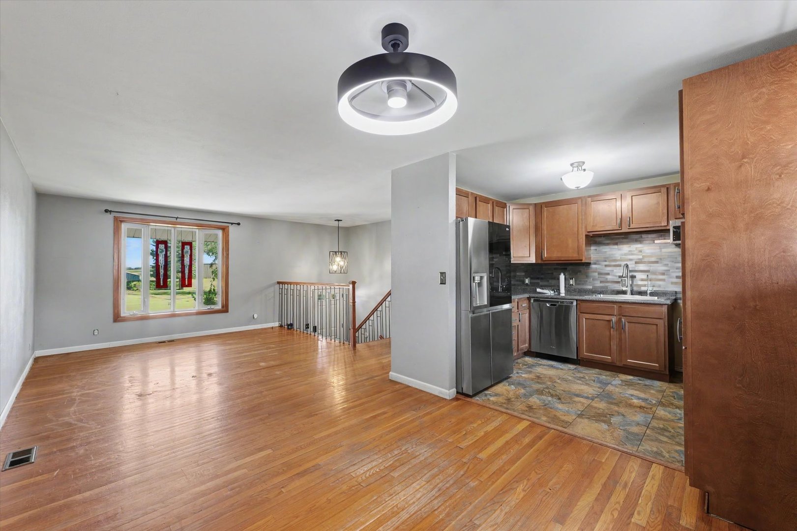 1524 Gates Drive Property Photo 10