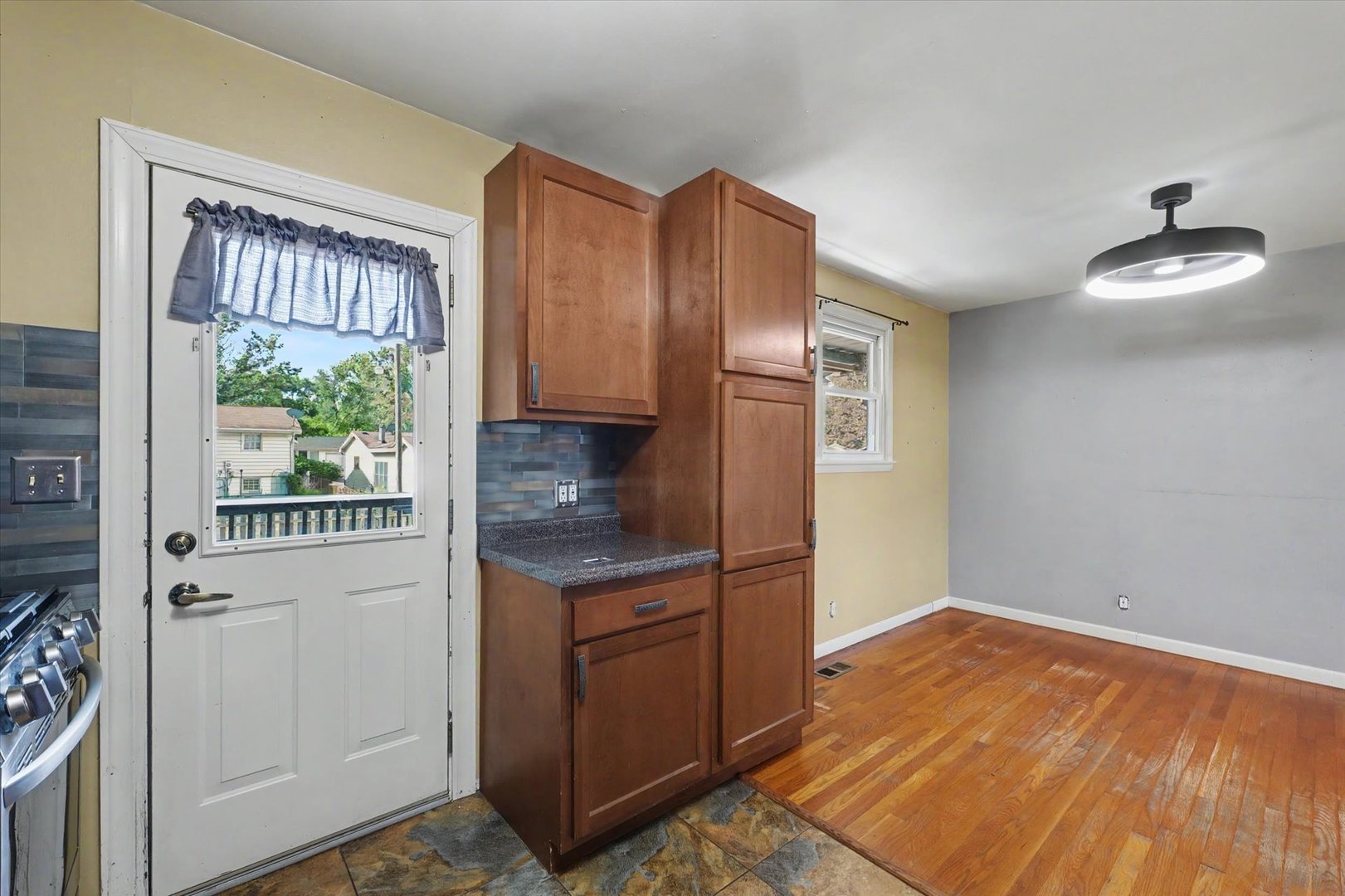 1524 Gates Drive Property Photo 14