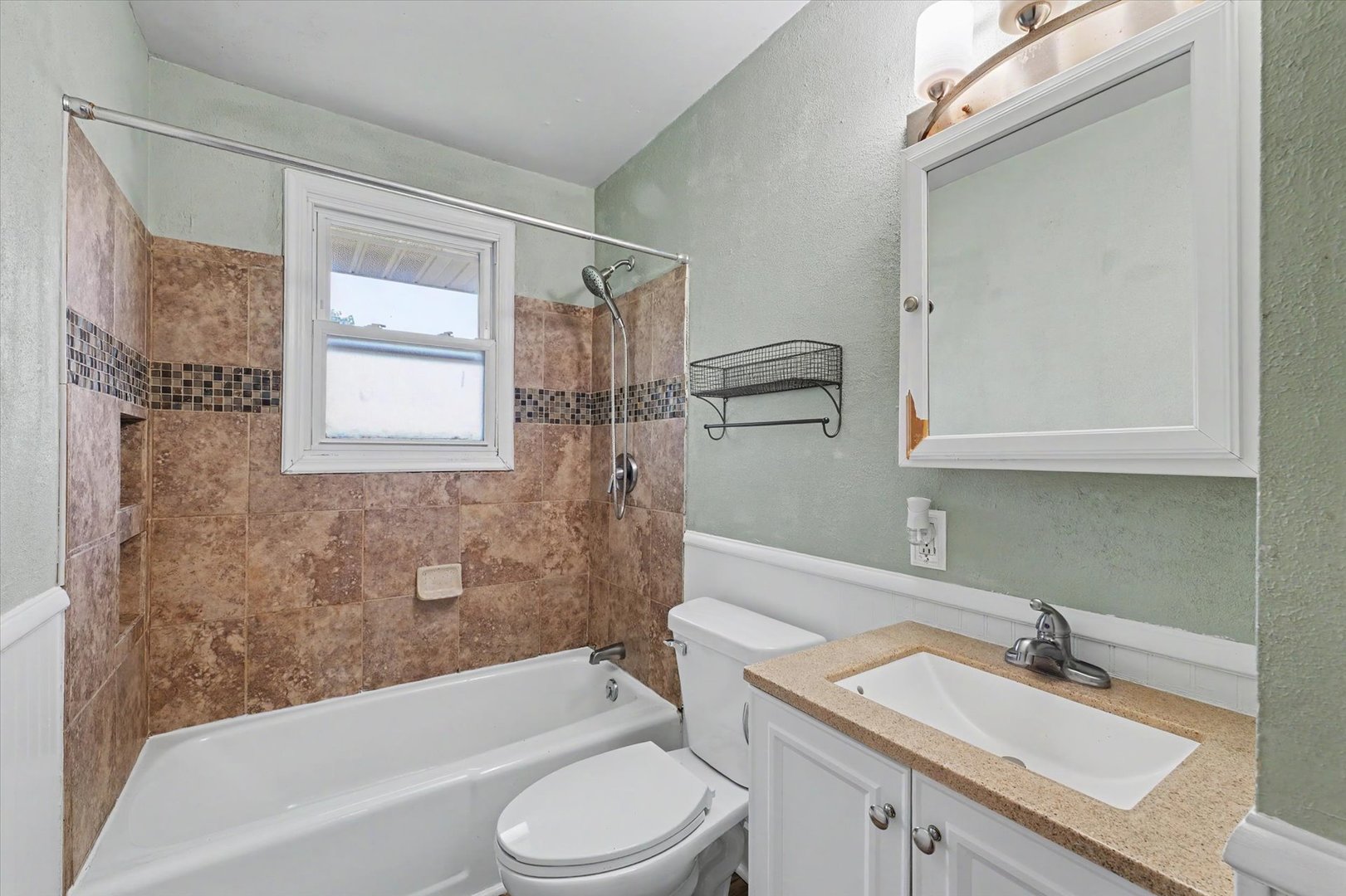 1524 Gates Drive Property Photo 23