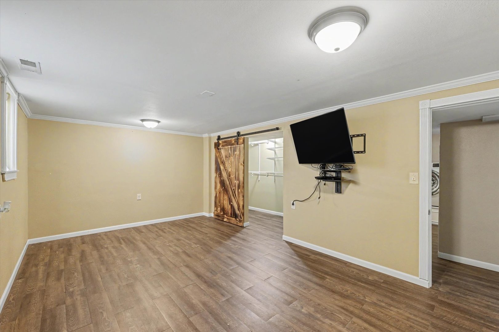 1524 Gates Drive Property Photo 27