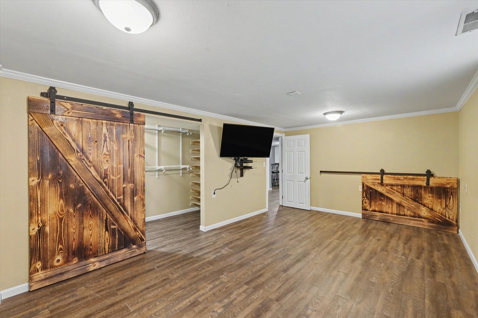 1524 Gates Drive Property Photo 28
