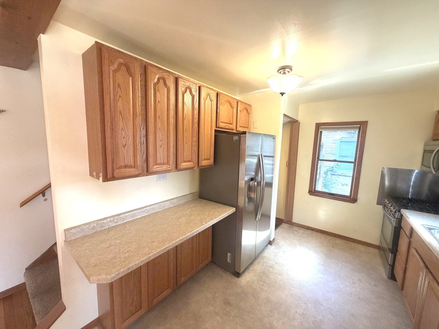 479 S Winfield Avenue Property Photo 8