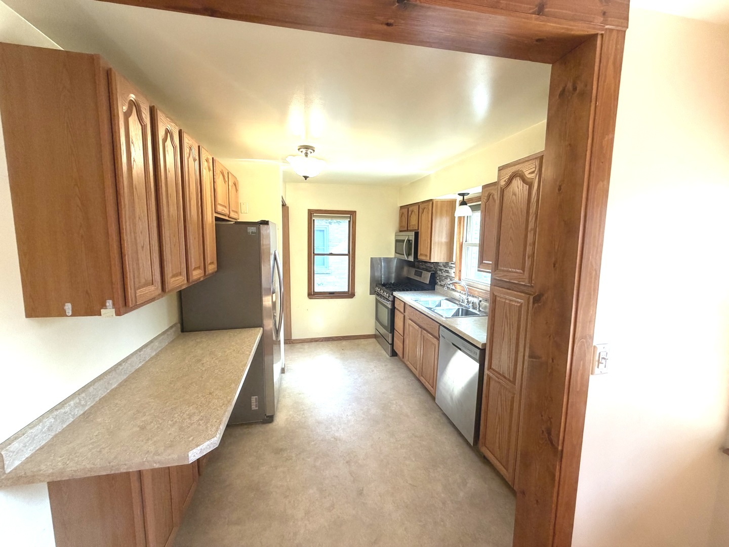 479 S Winfield Avenue Property Photo 9