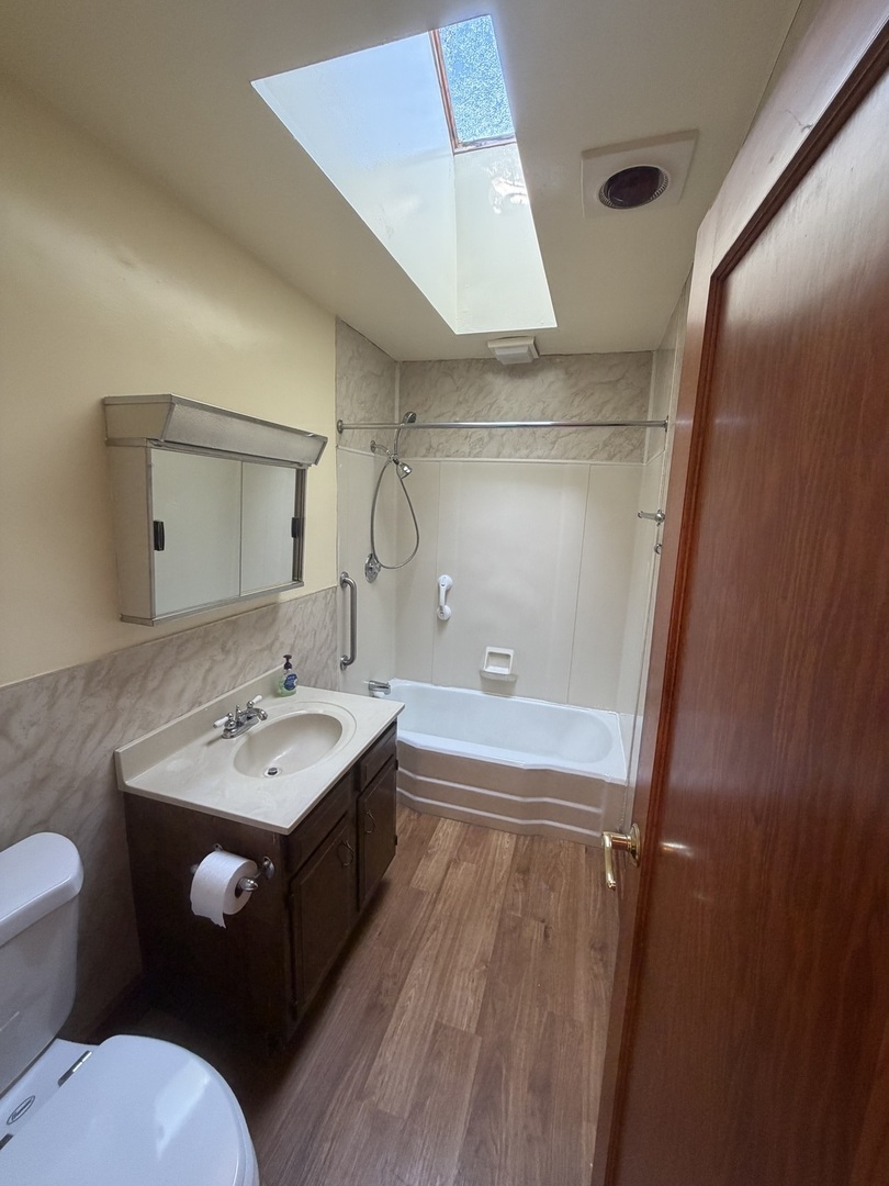 479 S Winfield Avenue Property Photo 12