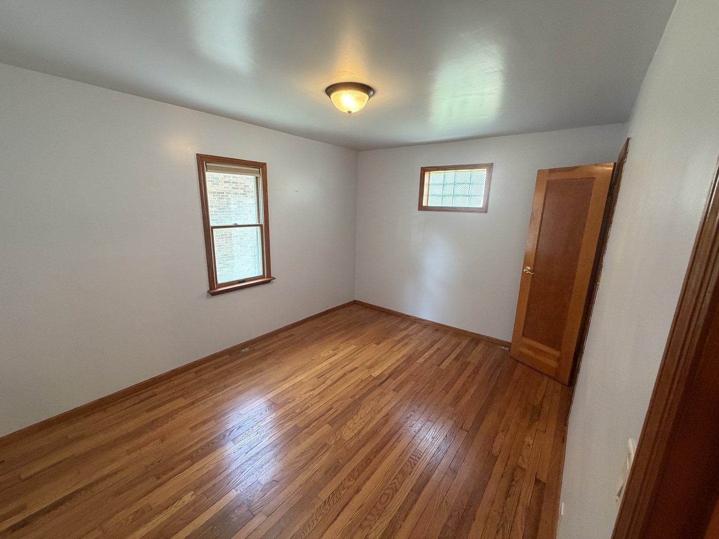 479 S Winfield Avenue Property Photo 13