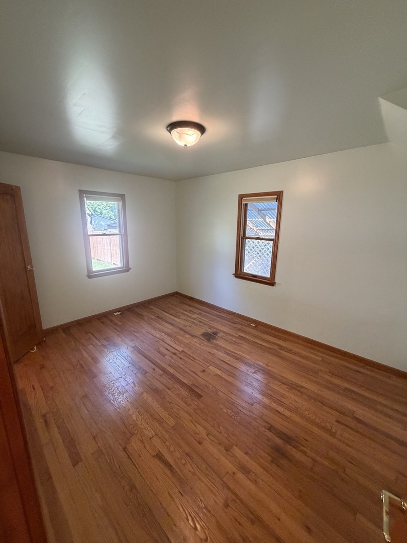 479 S Winfield Avenue Property Photo 14