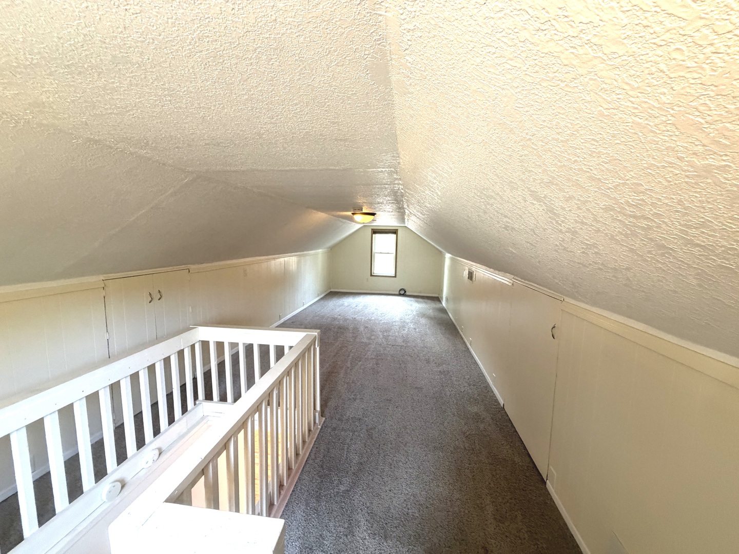 479 S Winfield Avenue Property Photo 15