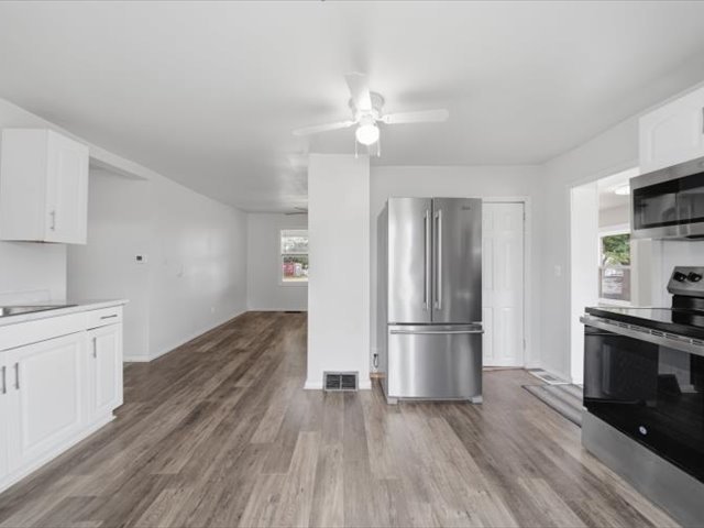 322 E Carroll Street Property Photo 5