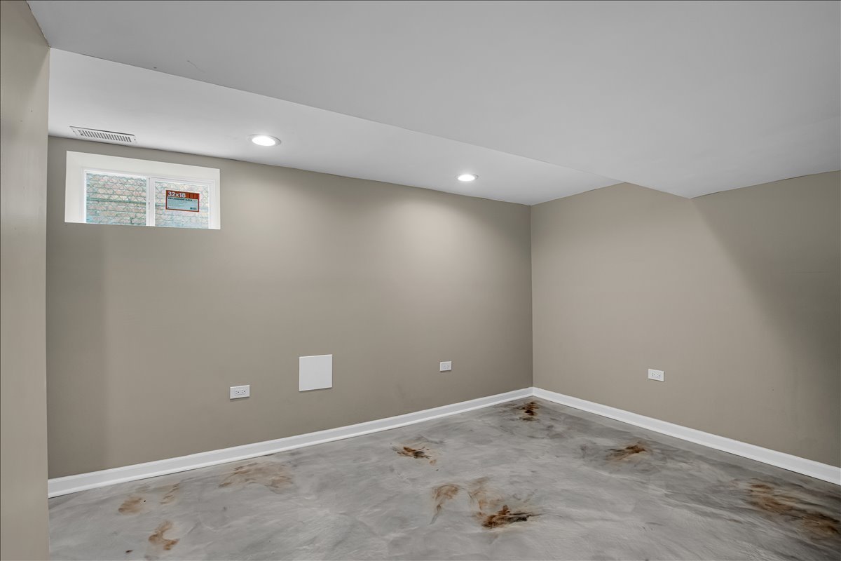 9606 S Eggleston Avenue Property Photo 26