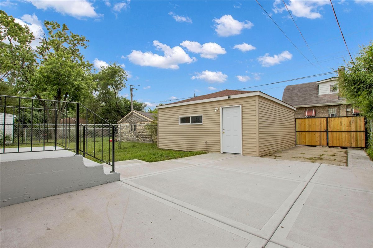 9606 S Eggleston Avenue Property Photo 33