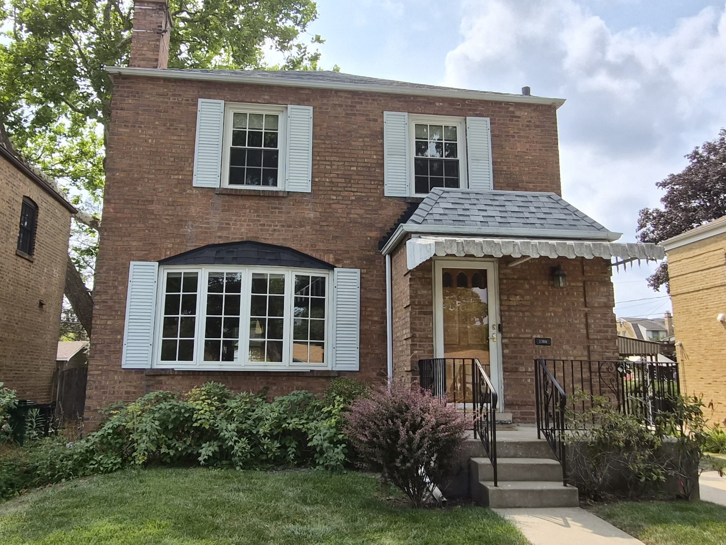2306 Buckingham Avenue Property Photo 1