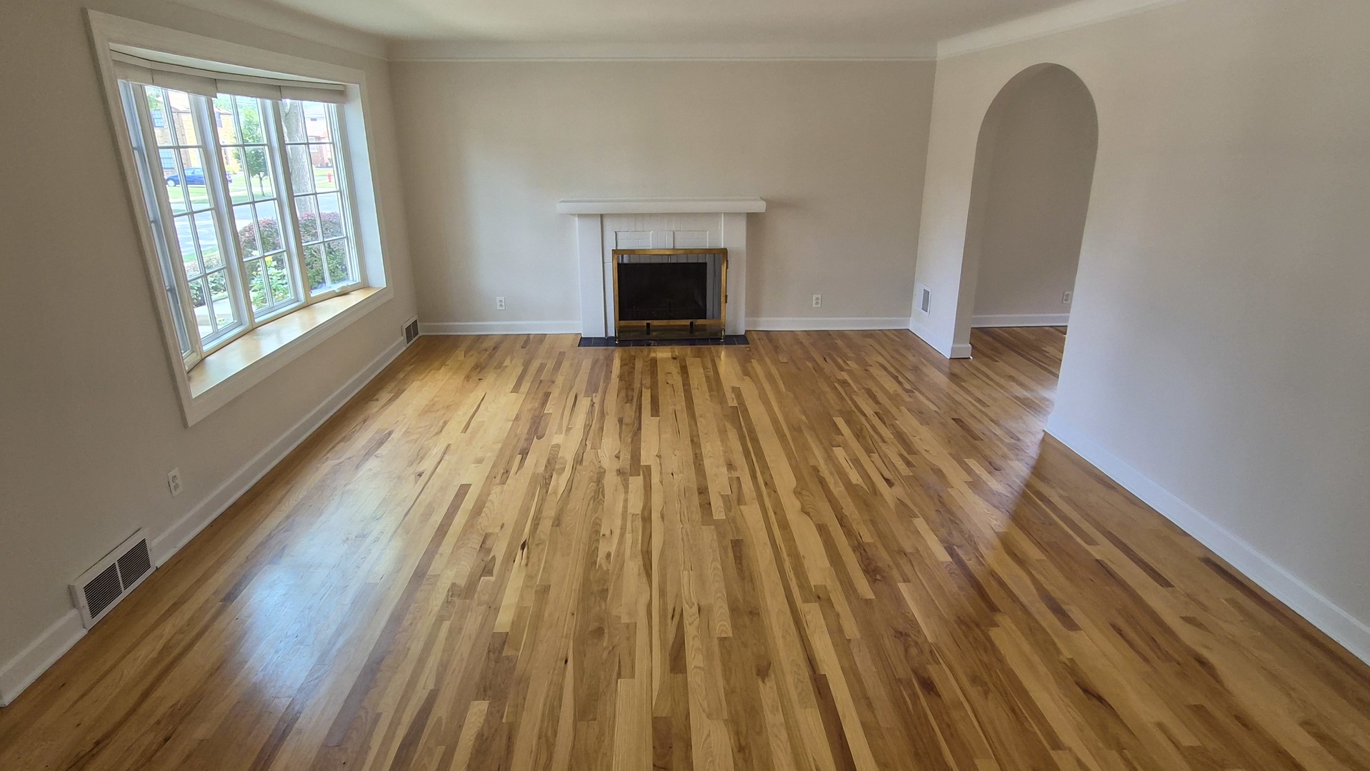 2306 Buckingham Avenue Property Photo 3