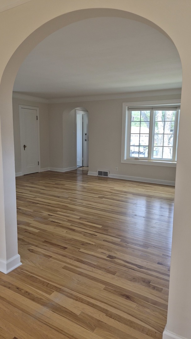 2306 Buckingham Avenue Property Photo 6